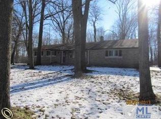 7487 Stanley Rd, Flushing, MI 48433