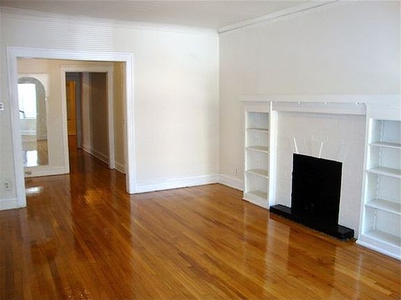 Sprawling layout