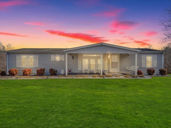 3300 Rakes Rd, Rocky Mount, VA 24151