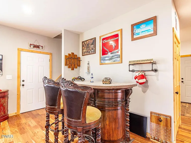 111 Woodcrest Dr — Photo 43