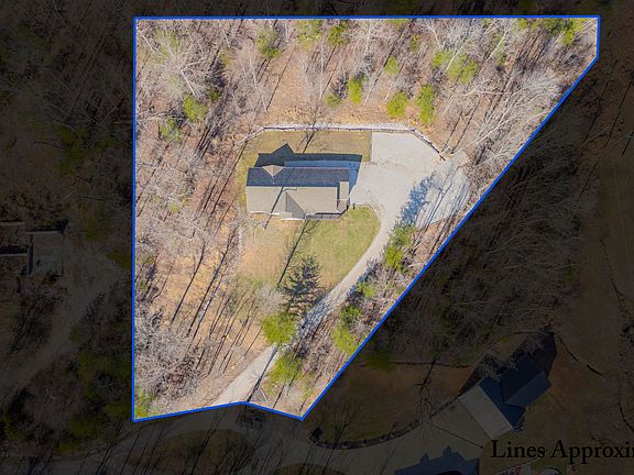 2nd image of 445 Whippoorwill Dr