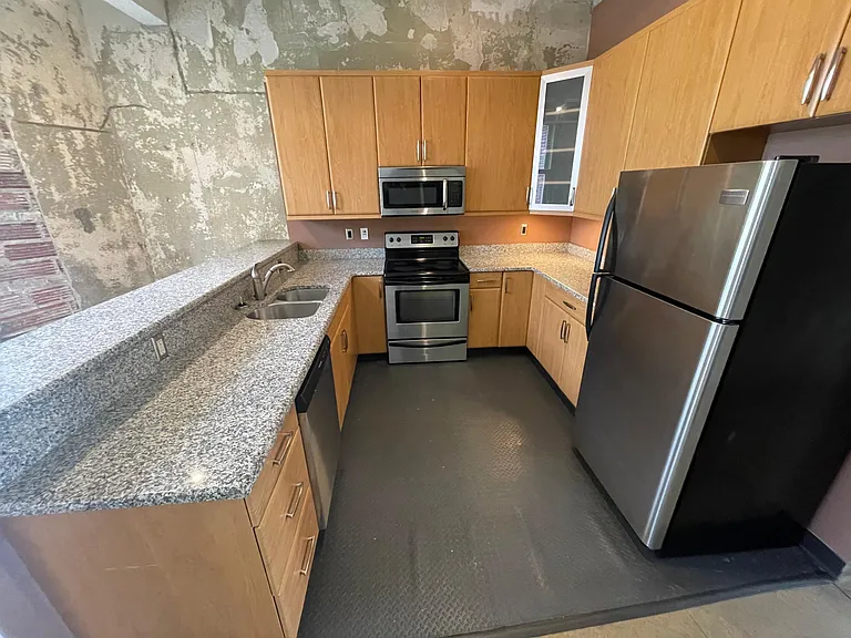 1104 Prospect Ave E #401 — Photo 4