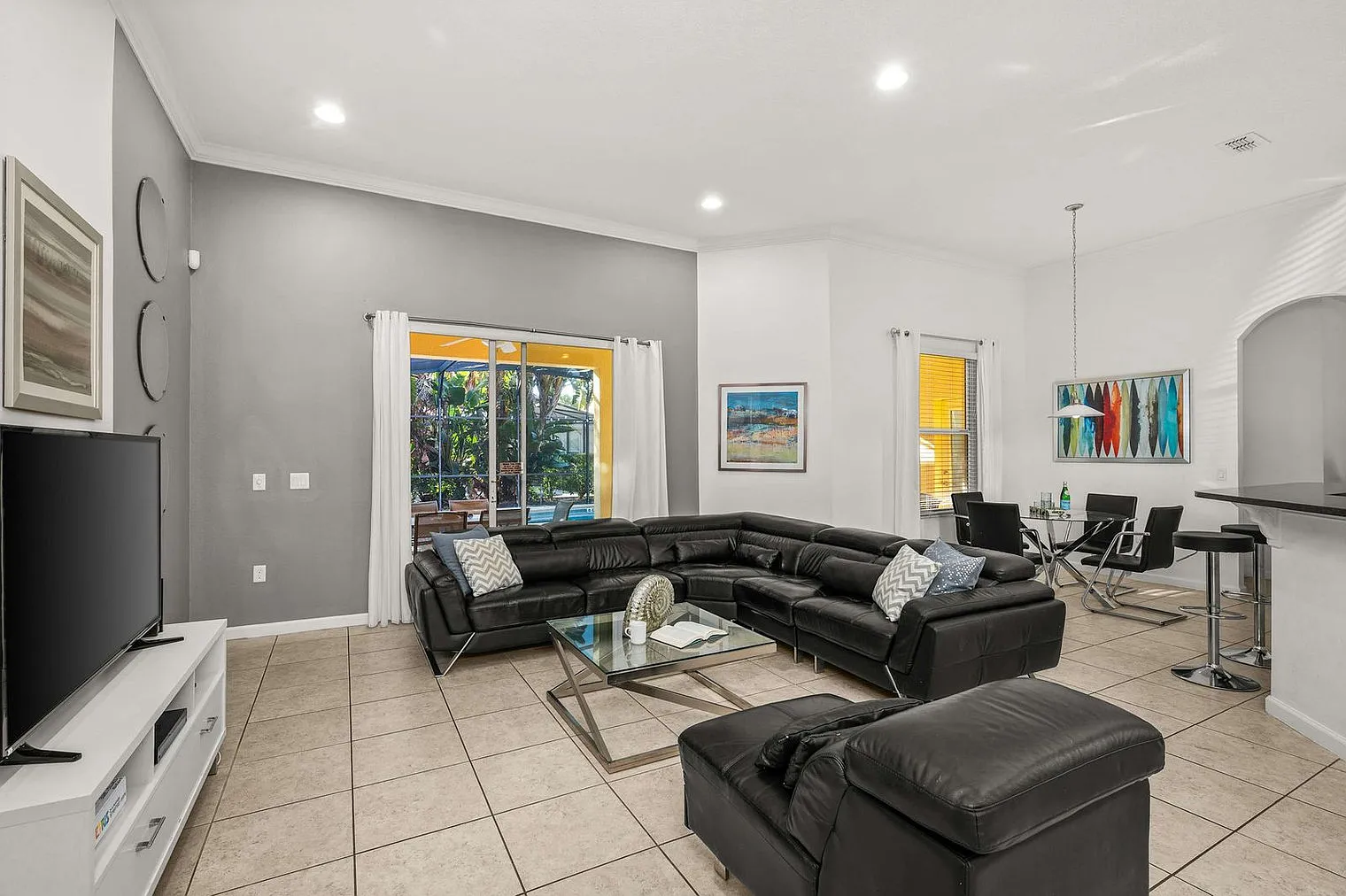 5 bed, 4.0 bath, 2809 sqft, $4,848 — Photo 3