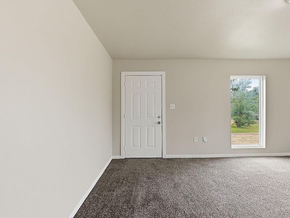 4th image of 303 Gans St #B