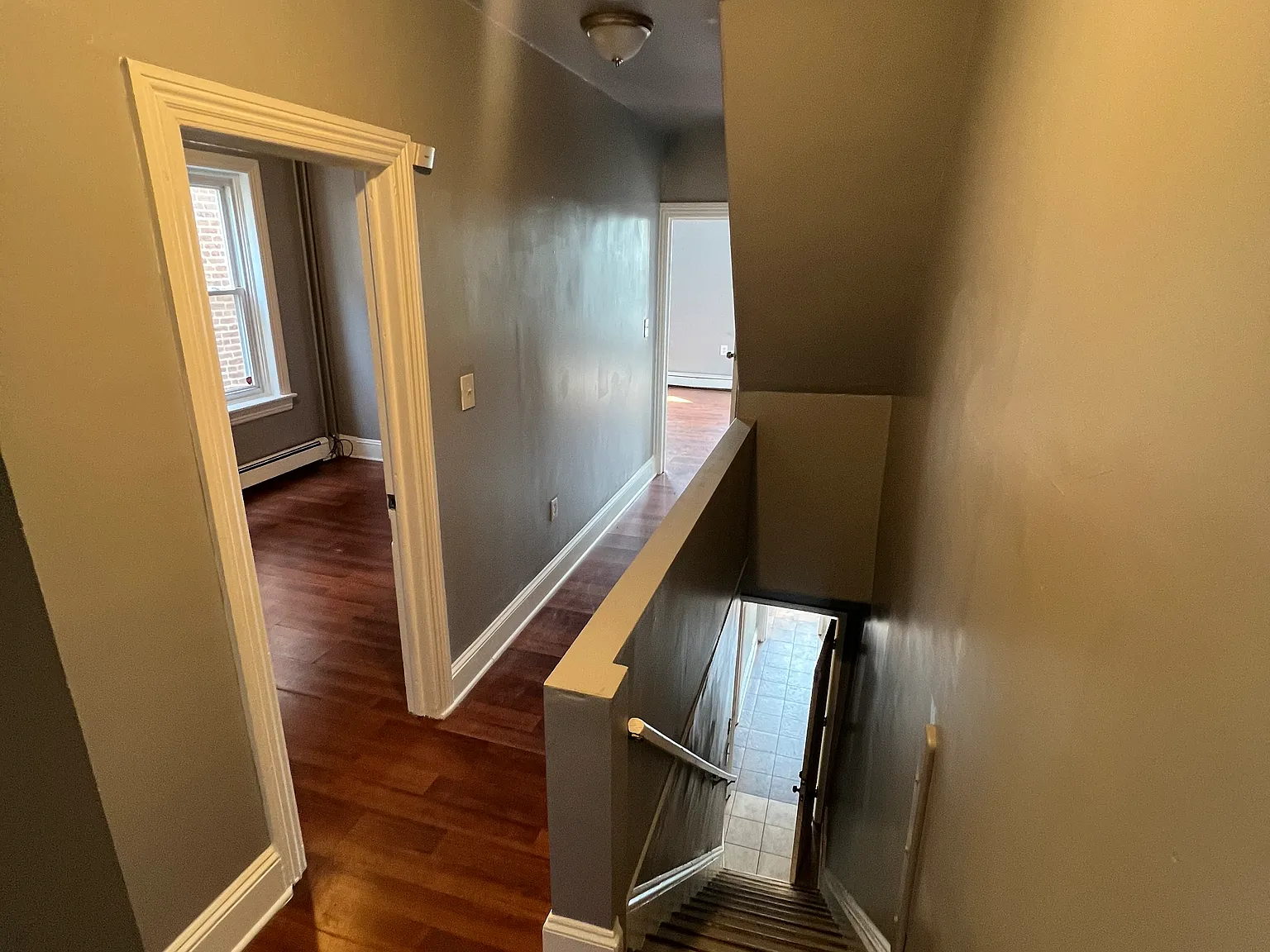3 bed, $1,900 — Photo 2