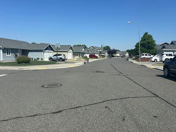 4th image of 4510 Kubota Ln