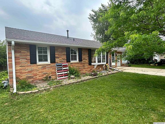 2nd image of 54 Sunny Cir
