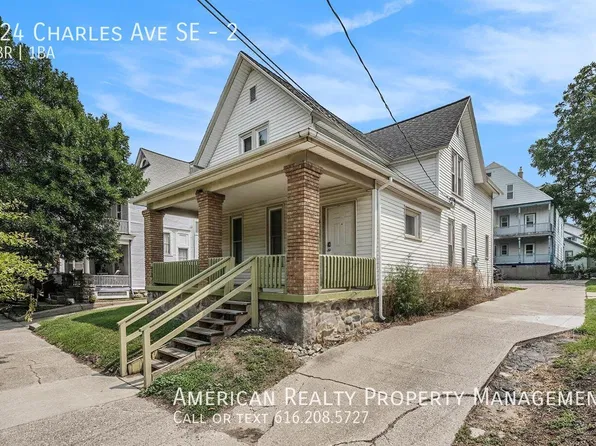 324 Charles Ave SE, Grand Rapids, MI