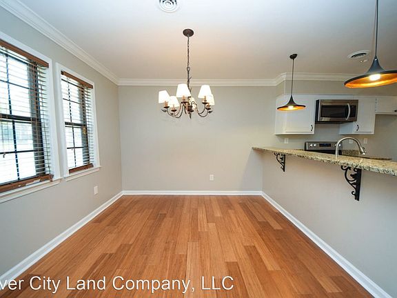 4th image of 6828 Greenbark Dr