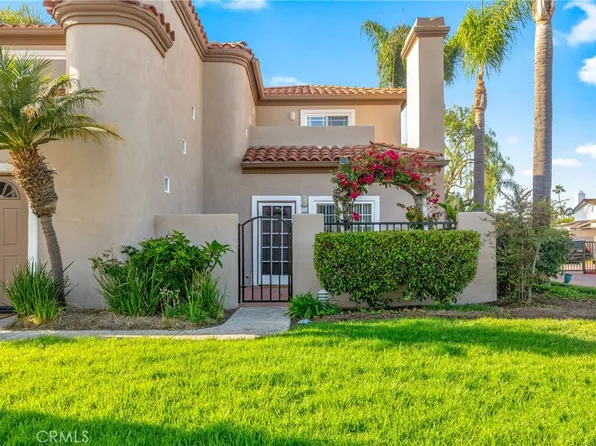 602 Lake St APT 1, Huntington Beach, CA 92648