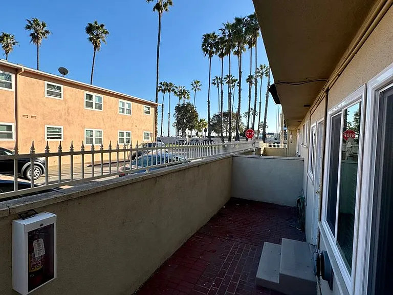 4313-4329 E. Ocean Blvd. — Photo 7