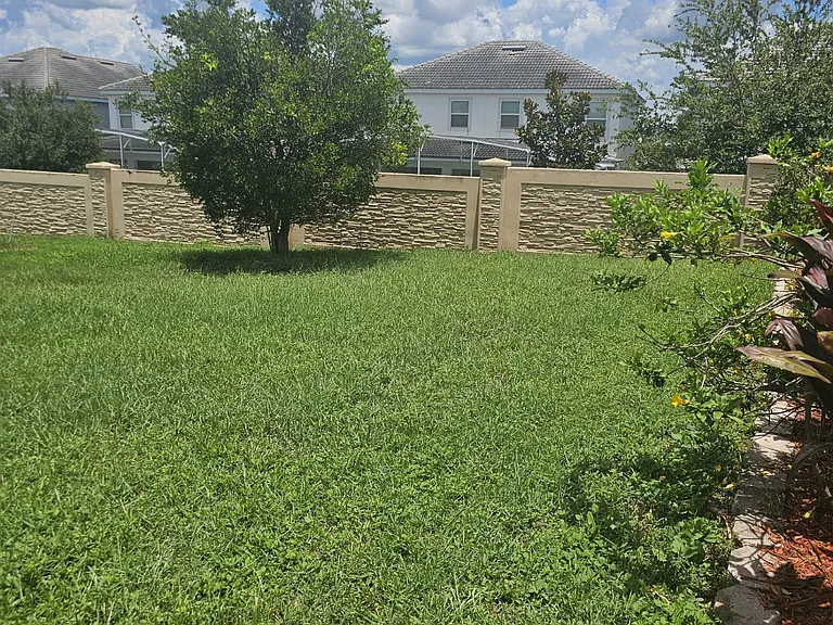 Sela Ct — Photo 3