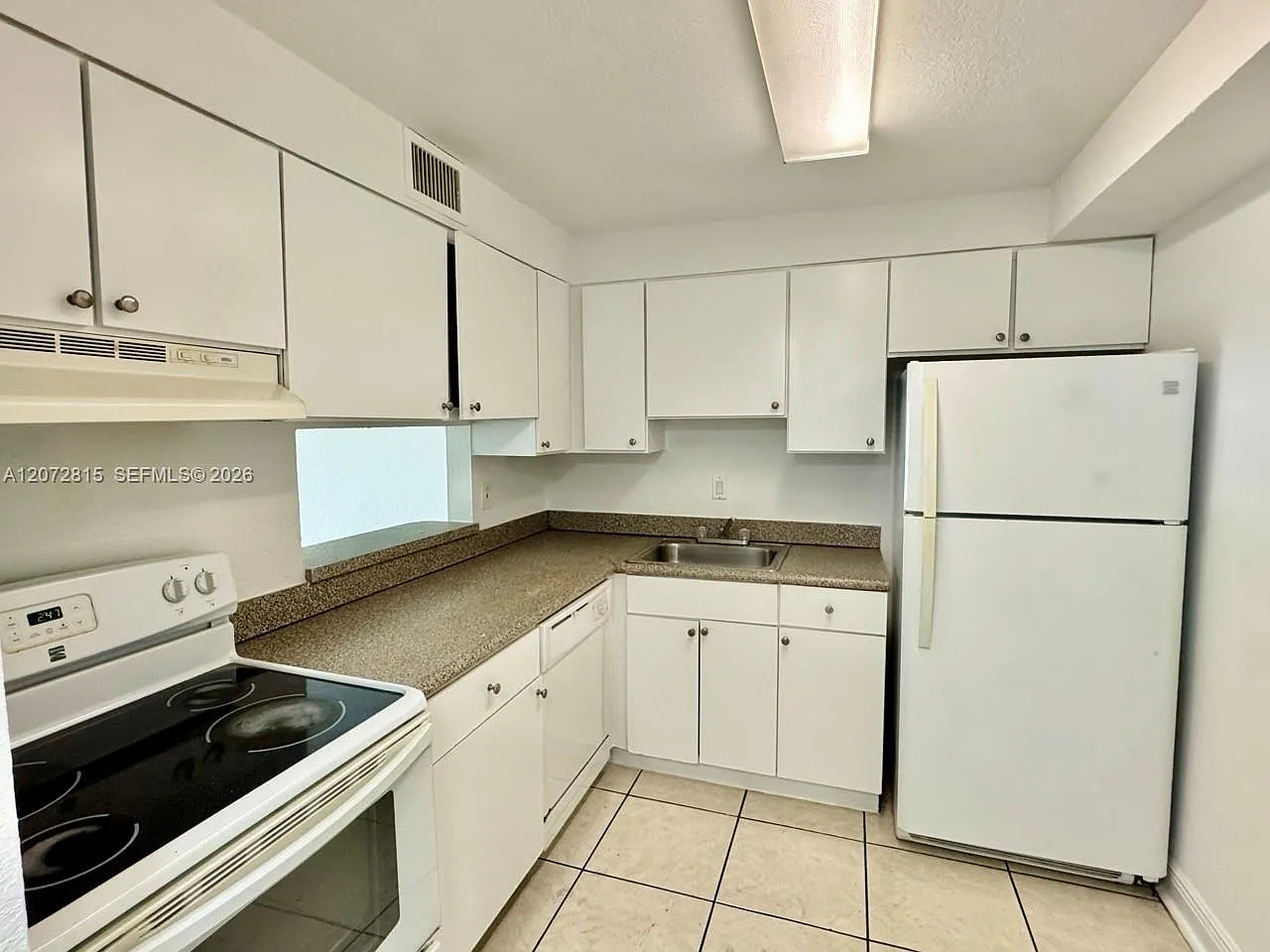 Doral Gardens Ii Condo — Photo 3