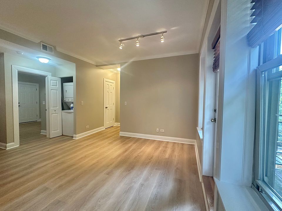 Spacious living room with coat closet. **SEE photos towards the end for furniture layout options.**