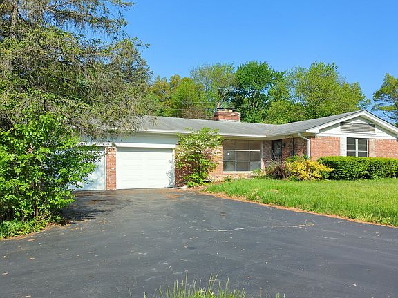 2nd image of 3434 Highwoods Dr N