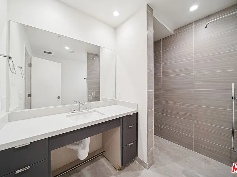1051 S Corning St #103 — Photo 18