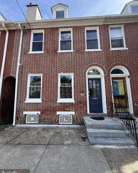 116 E Broad St #2