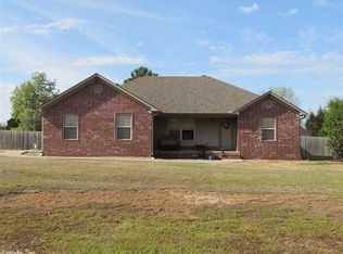31 Northlake Dr, Conway, AR 72032