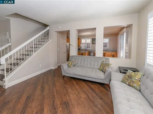 1080 Heritage Ct, Richmond, CA 94806