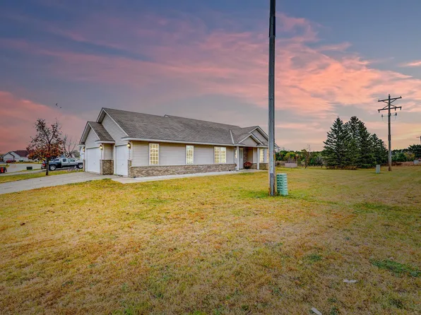 24109 Pierce St NE, East Bethel, MN 55005