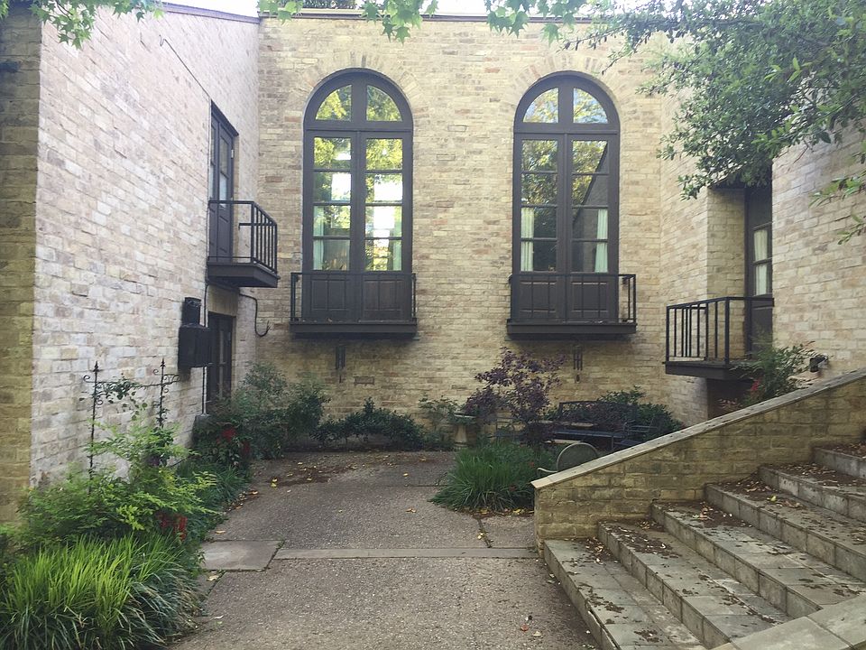2nd image of 9 Rolling Oaks Dr