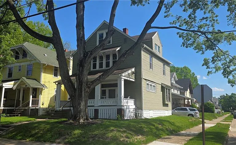 804 Work Dr — Photo 1