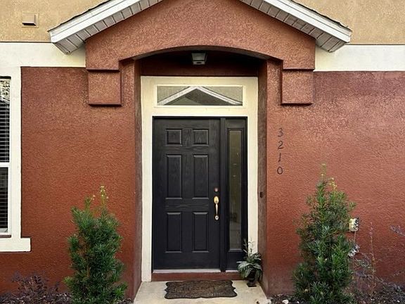 2nd image of 3210 San Jacinto Cir
