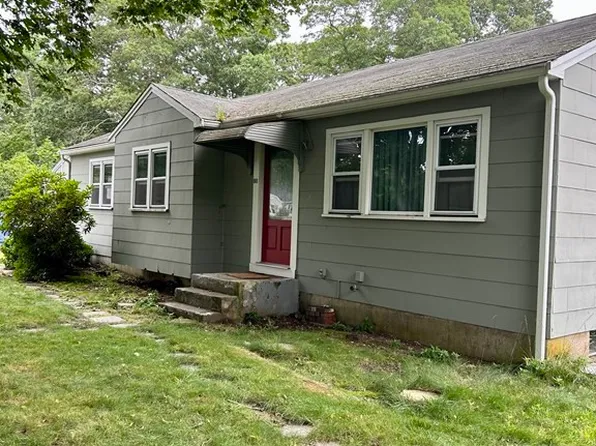 80 Seacoast Shores Blvd, East Falmouth, MA 02536