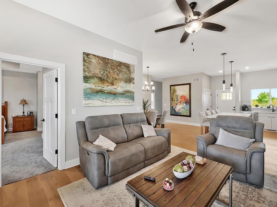 928 N Bayshore Dr, Wichita, KS 67212 Zillow