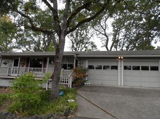 889 Sunrise Ave, Medford, OR 97504