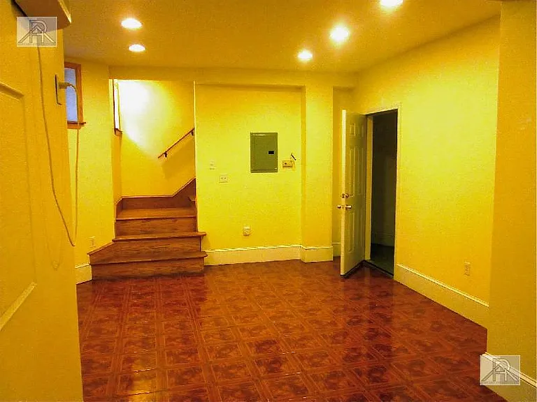 Living room 2.1