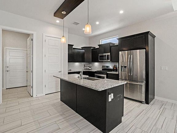 4th image of 2845 Tierra Oasis St