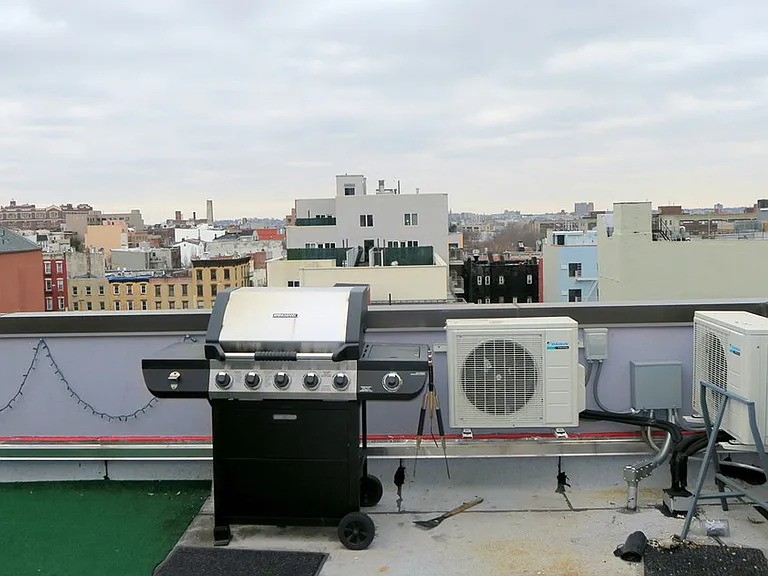 112 Manhattan Ave #3R — Photo 15
