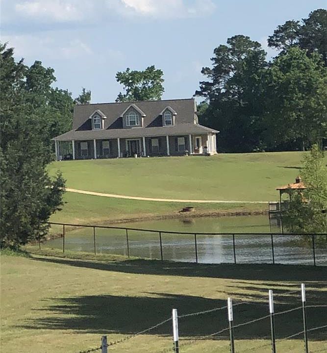 1st image of 10418 Deer Ln