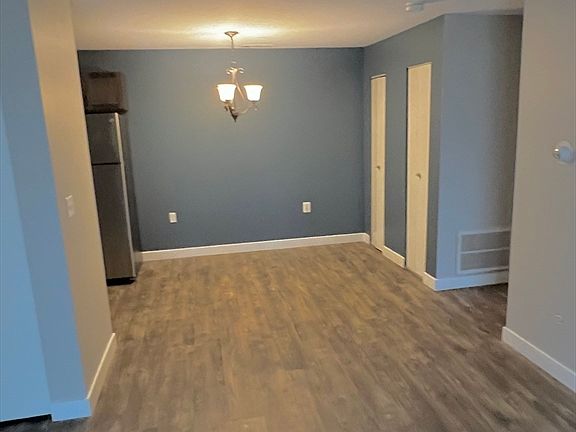 3rd image of 6 Thayer Pond Dr #12