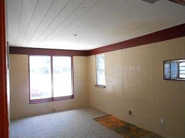 4th image of 895 Avenue L SE