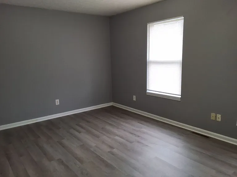 1115 Crown Pointe Dr — Photo 10