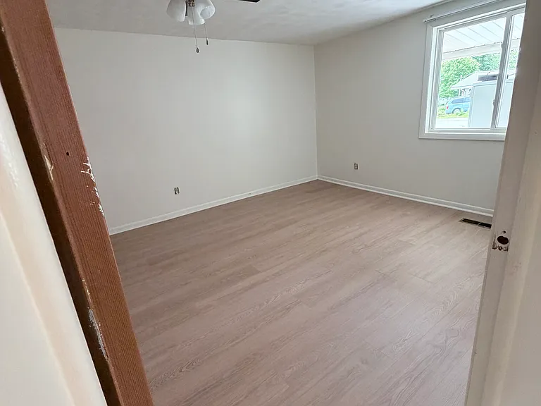 602 S Main St #1 — Photo 8