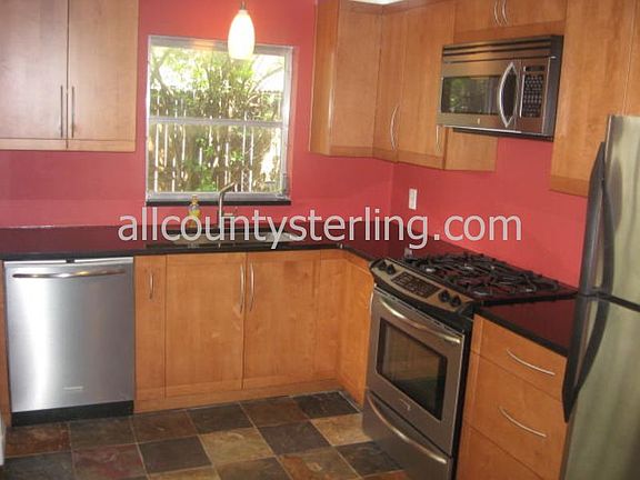 3rd image of 2106 E Kaley Ave