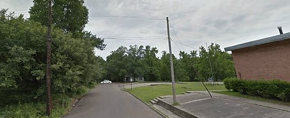 3rd image of 917 East Ave