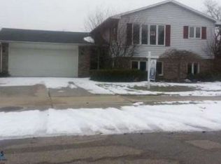 70294 Canterbury Dr, Richmond, MI 48062