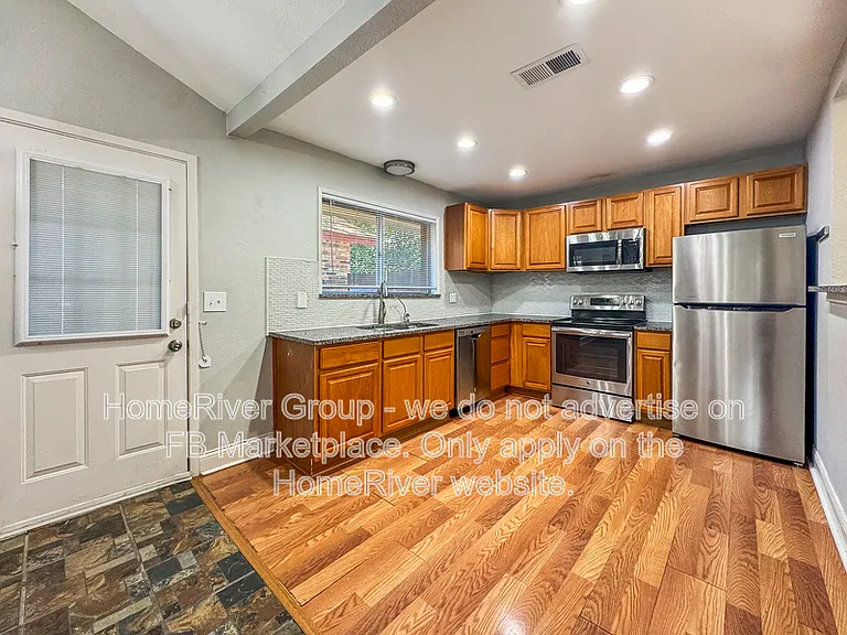 656 Fern Meadow Dr — Photo 7