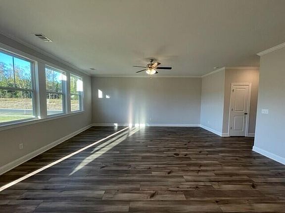 4th image of 2814 Fernhill Drive #TP154