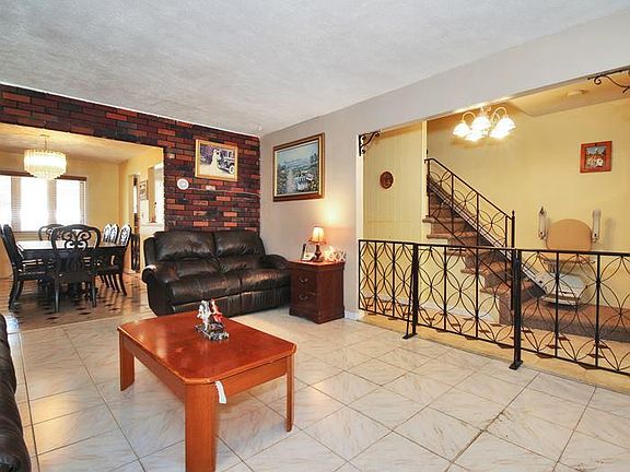 5th image of 8859 17th Ave #1