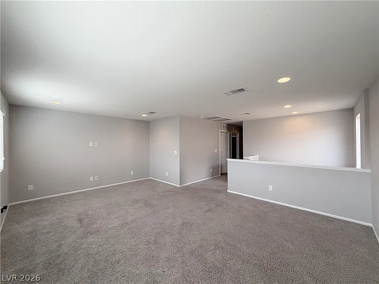 9386 Barcolobo Ave — Photo 15