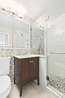 Sold by Compass | media 22