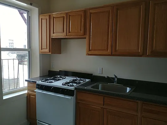 Rented by Elite Team Realty LLC | media 4