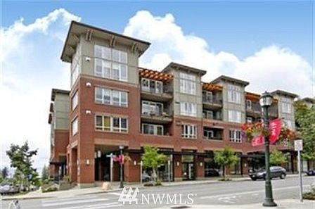 1st image of 1840 25th Avenue NE #101