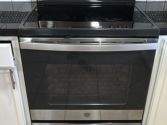 Like new stove