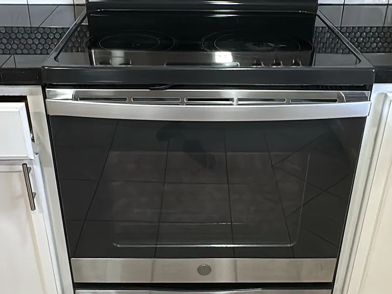 Like new stove